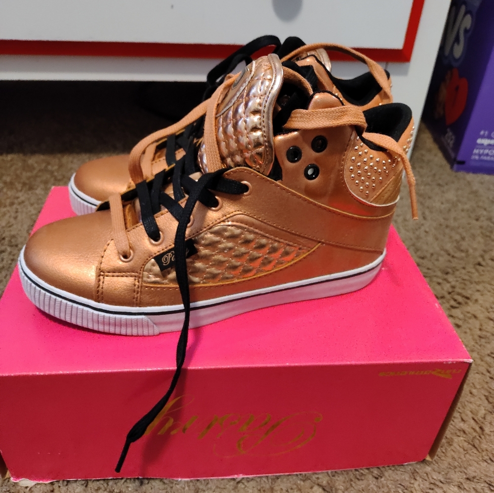 Pastry sneakers